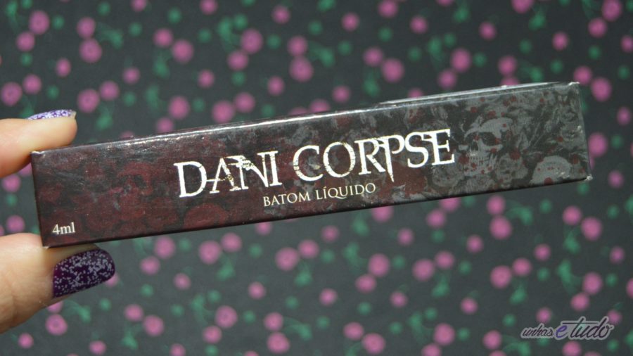 Batom Metalhead da Dani Corpse